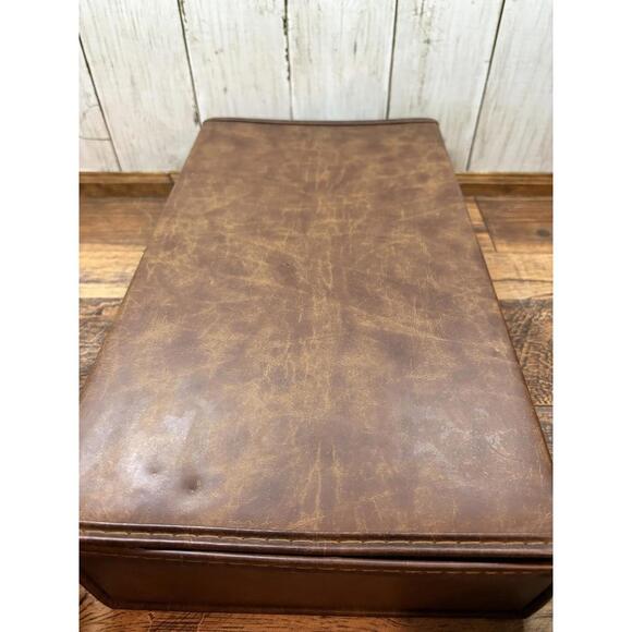 Vintage Cassette Tape Storage Case Faux Leather with Handle - Holds 24 - Picture 14 of 14